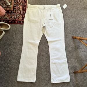 Frame The Low Boot Jeans NWT